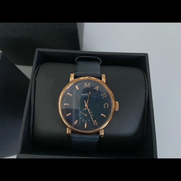 Marc Jacobs navy women watch - Picture 1 of 5
